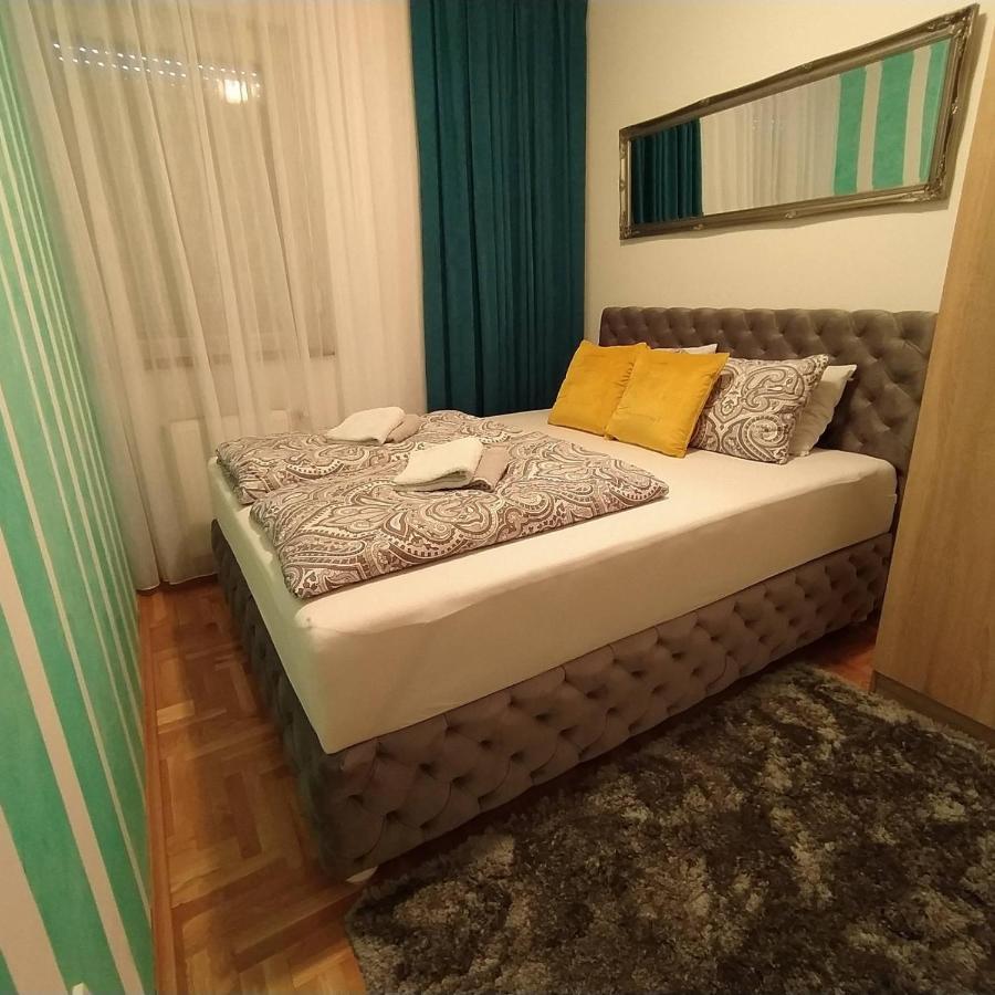 Daniris Apartman Novi Sad Buitenkant foto
